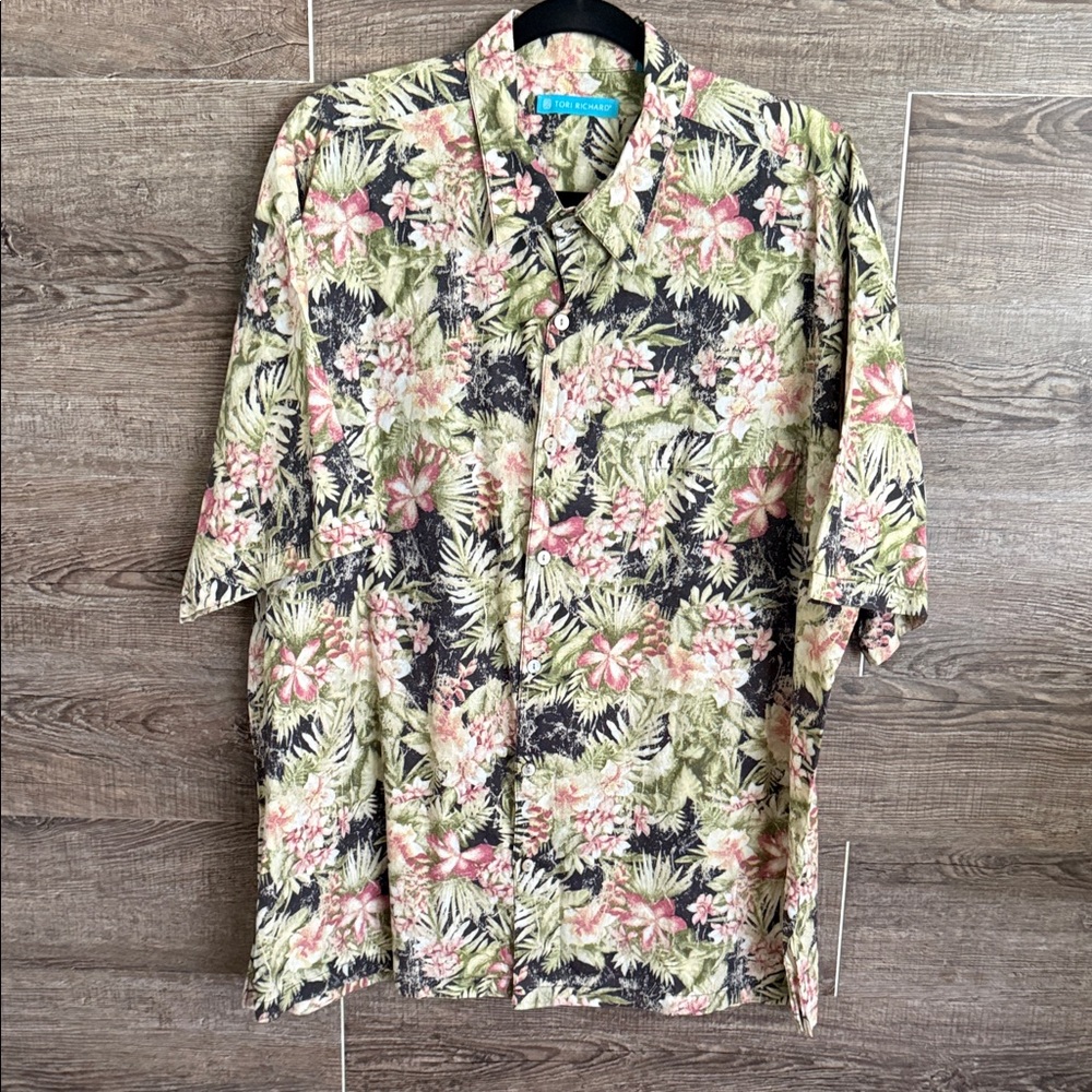Tori Richard shirt EUC